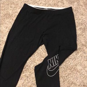 Nike cropped leggings